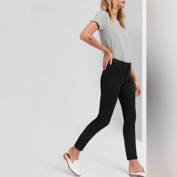 Everlane Denim - Everlane Mid Rise Skinny Jeans in Tumbled Black